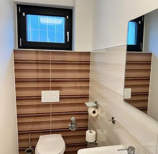 公寓 Grosszuegiges In Sued *